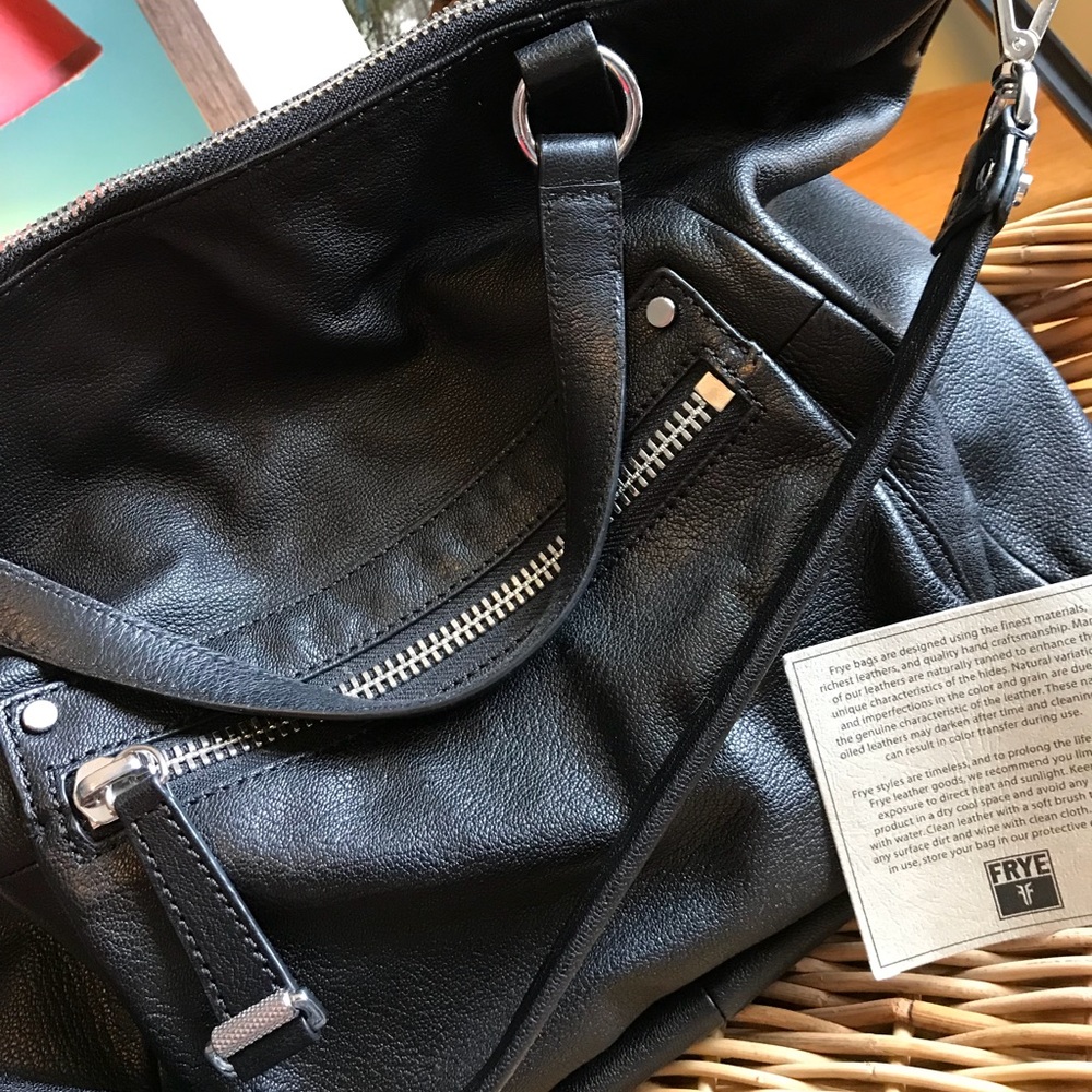 Leather Frye Tote 👜